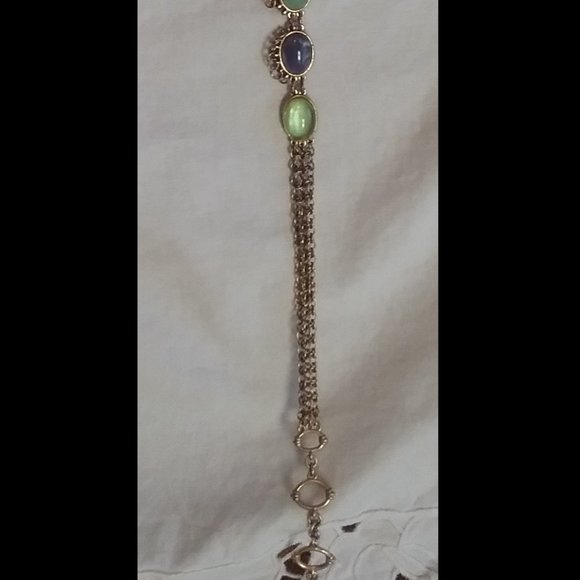 Vintage Necklace - Picture 2 of 2